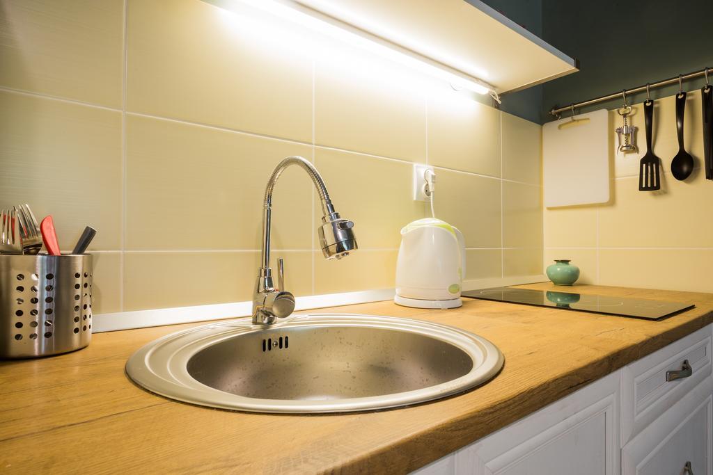 ! Promo! Central Evergreen Studio - Free Public Parking-Fast Wi-Fi Novi Sad Exterior foto